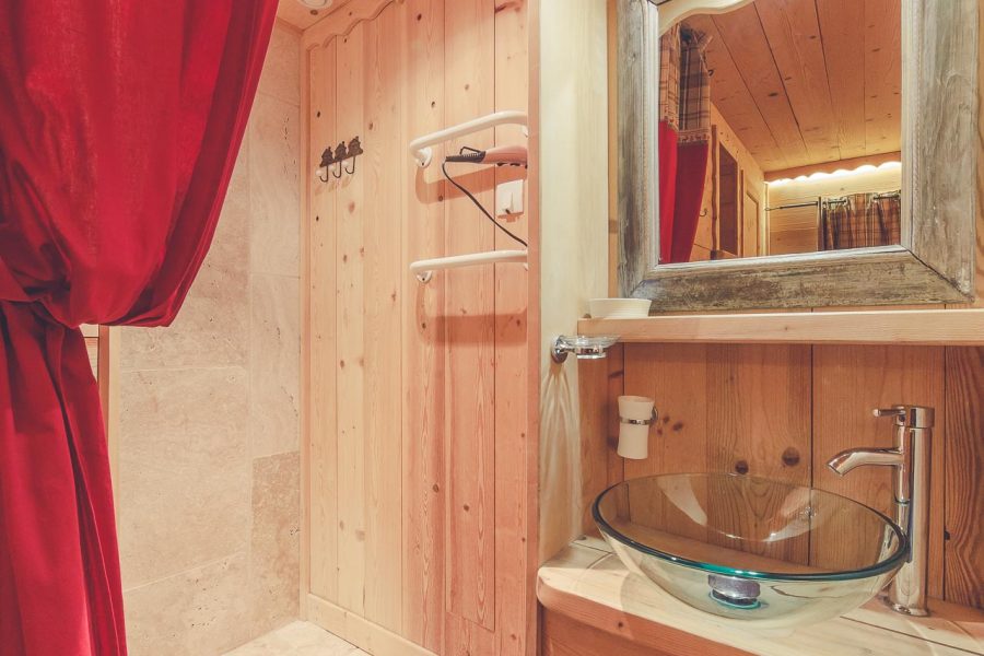 SDB CHAMBRE CHATELANE